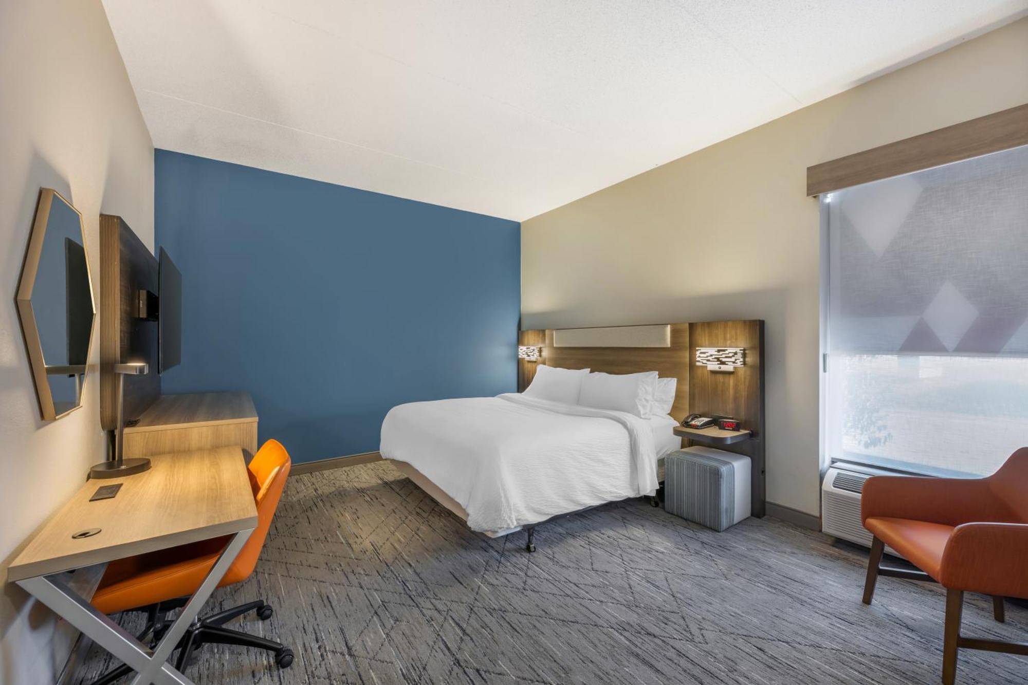 Holiday Inn Express Crestwood By Ihg Exterior foto